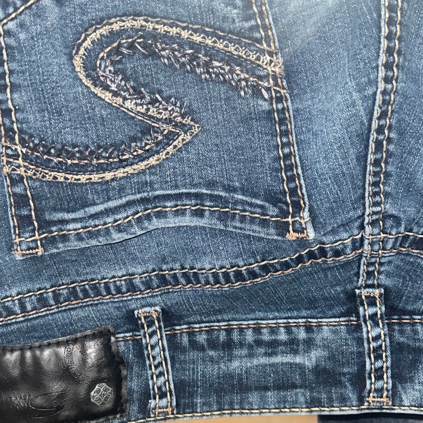 Rodeo Queen | Silver Added Flare Blue Jeans