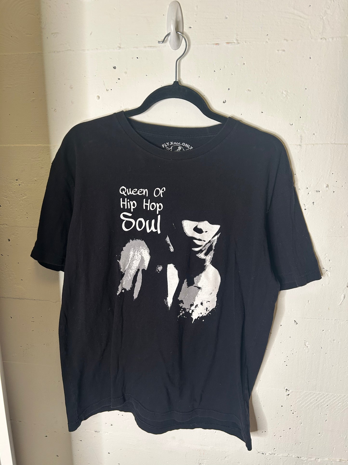 Queen of Hip Hop | Med-Large Evic-tee