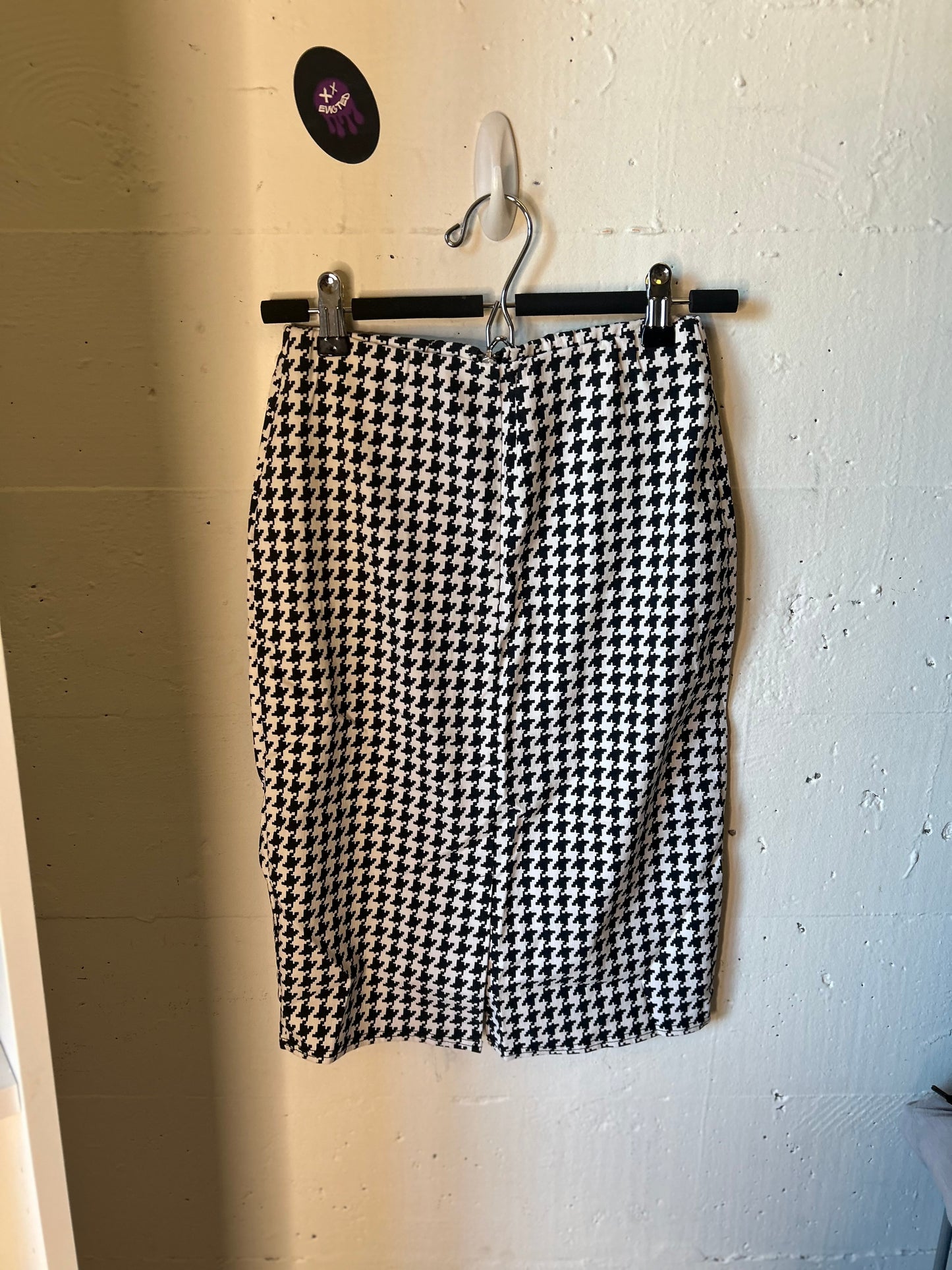 Houndstooth Pencil Full Zip Skirt | XS-S