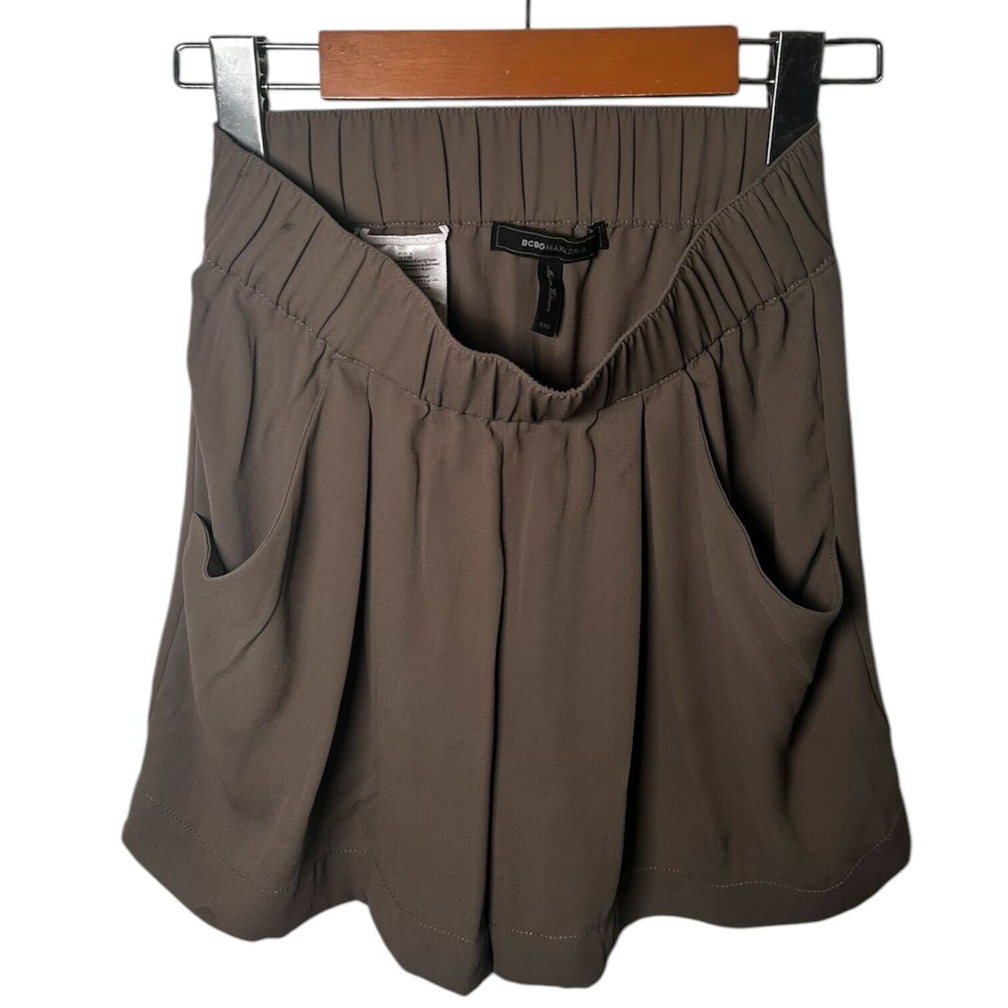 BCBG Every Season Shorts | Sized S