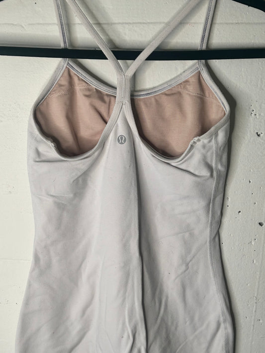 LULU Size 6 White